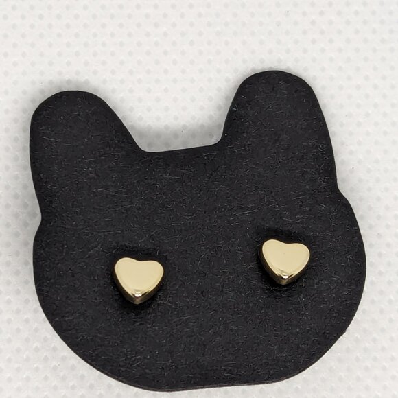Gold Heart Studs - Picture 1 of 1